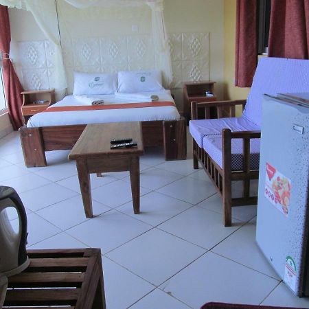 Diplomat Diani Beach Resort 外观 照片