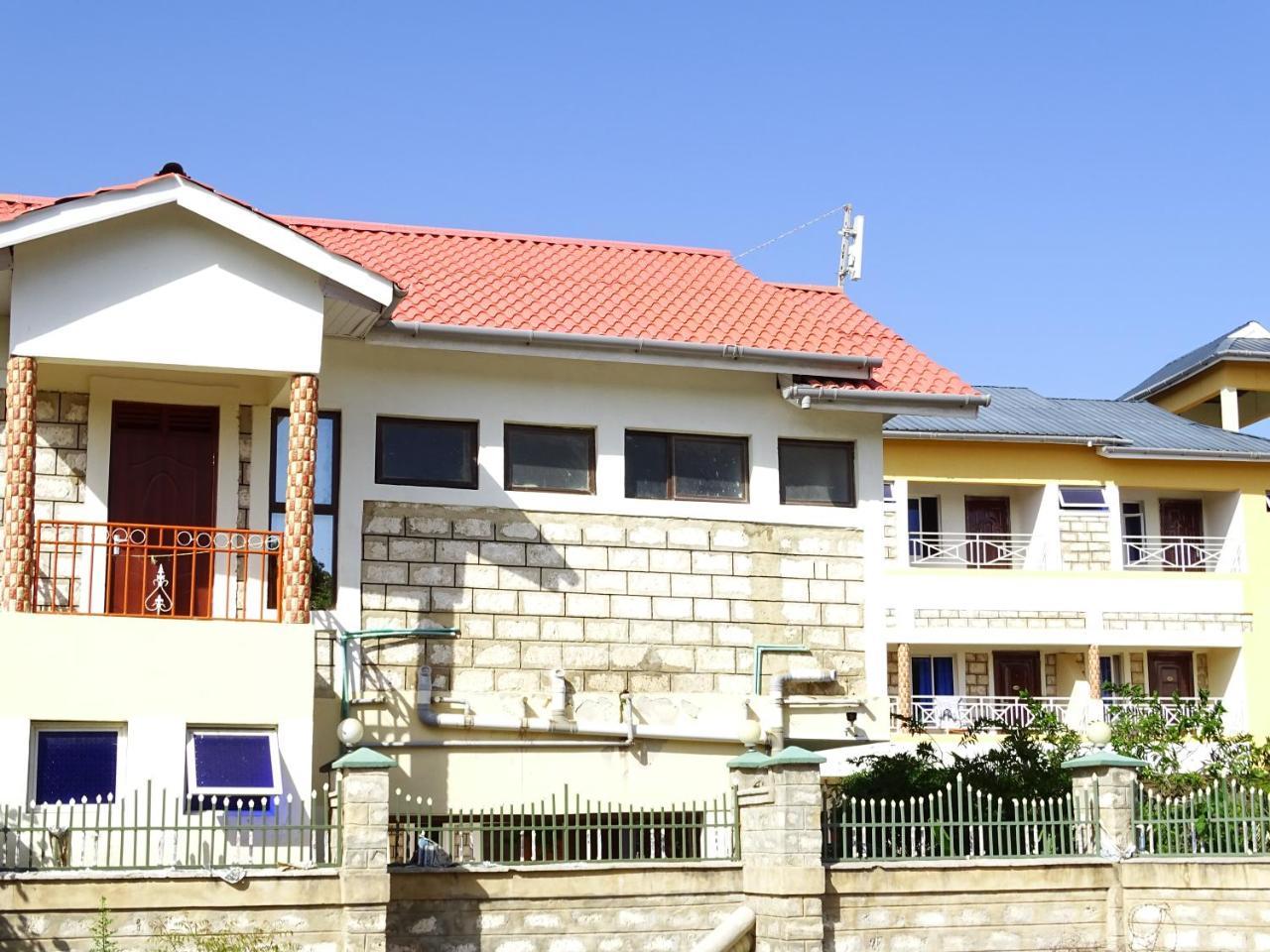 Diplomat Diani Beach Resort 外观 照片