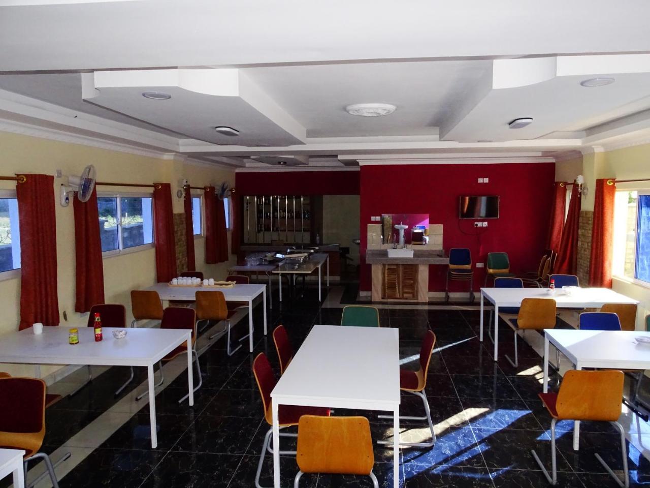 Diplomat Diani Beach Resort 外观 照片