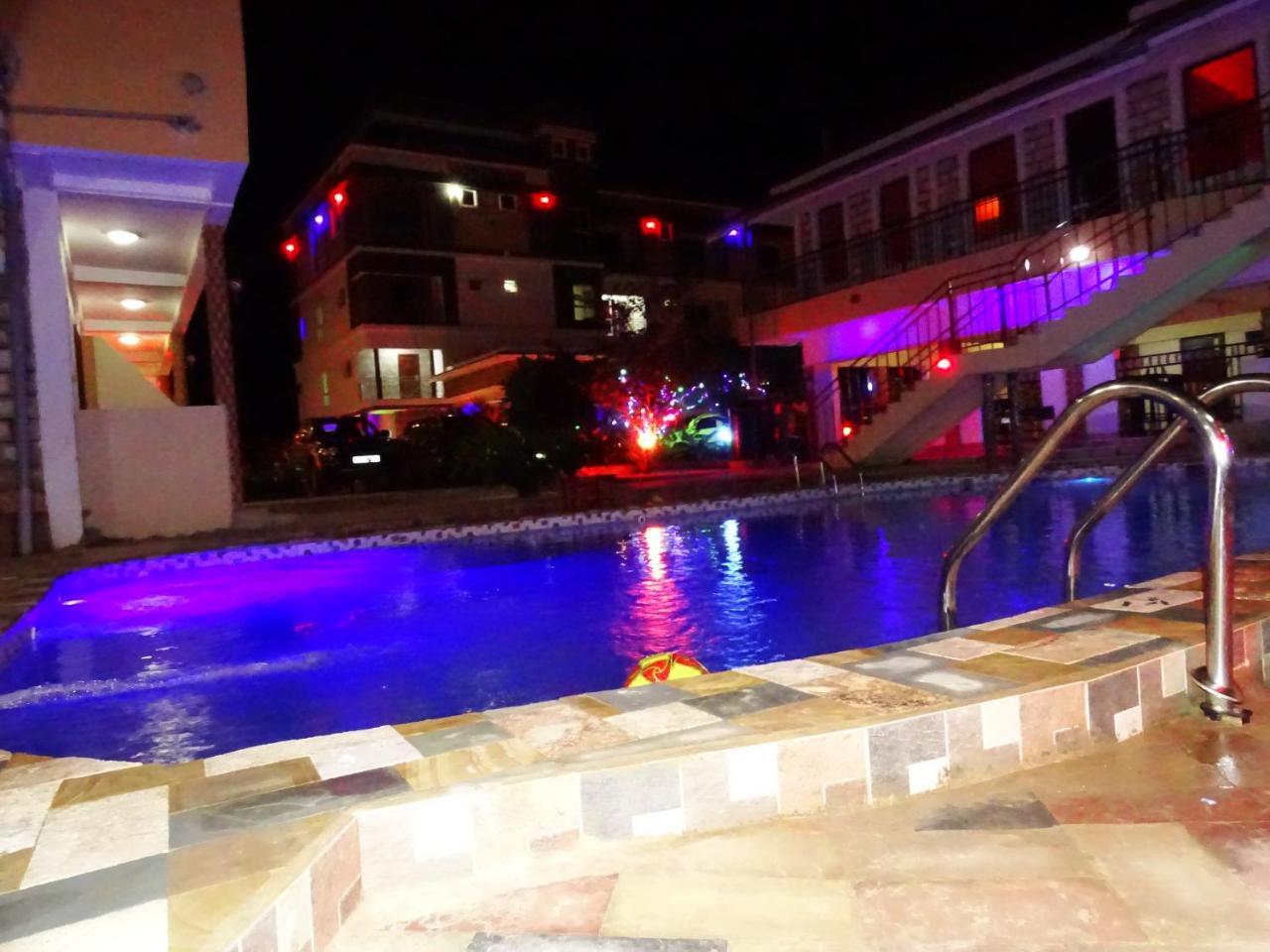 Diplomat Diani Beach Resort 外观 照片